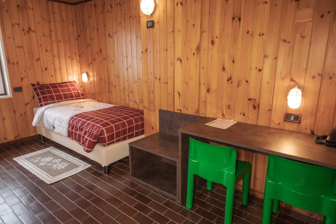 Albergo Quarto Pirovano Stilfspasset Eksteriør bilde