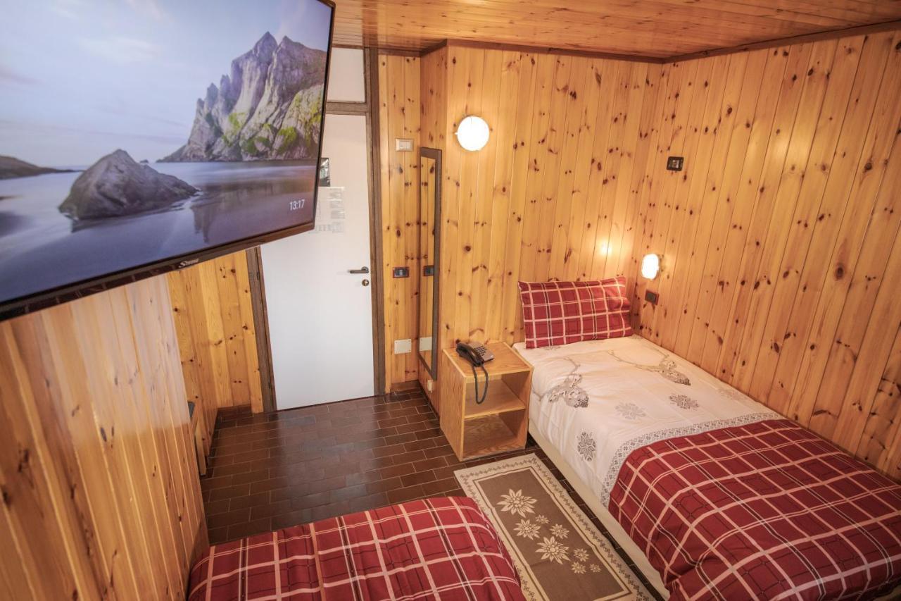 Albergo Quarto Pirovano Stilfspasset Eksteriør bilde