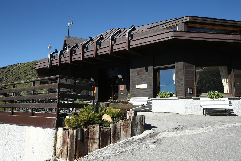 Albergo Quarto Pirovano Stilfspasset Eksteriør bilde